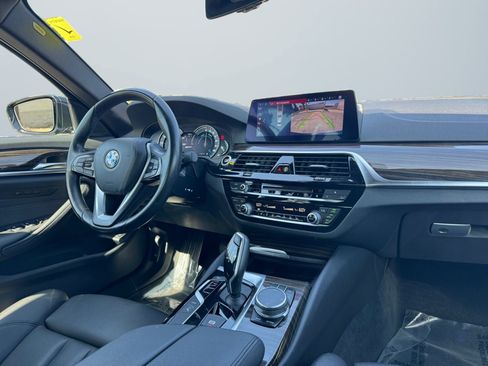 Used 2019 BMW 530e w/ Convenience Package RWD image 13