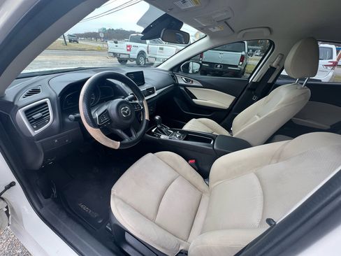 Used 2018 MAZDA MAZDA3 Sport image 30