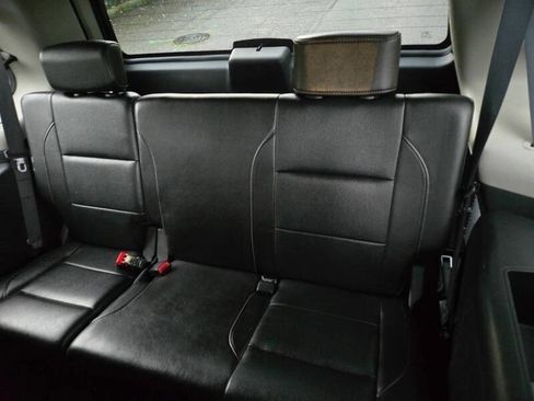 Used 2010 Nissan Armada Platinum AWD/4WD image 17