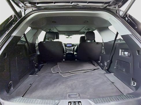 Used 2023 Ford Explorer XLT w/ Equipment Group 202A image 28