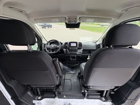 New 2025 RAM ProMaster 2500 FWD image 24