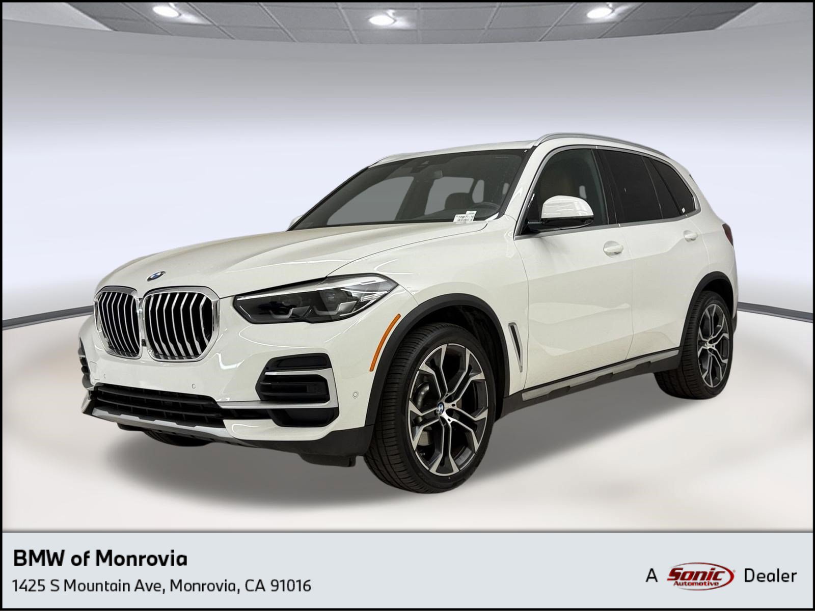 Used 2023 BMW X5 xDrive40i w/ Premium Package AWD/4WD image 1
