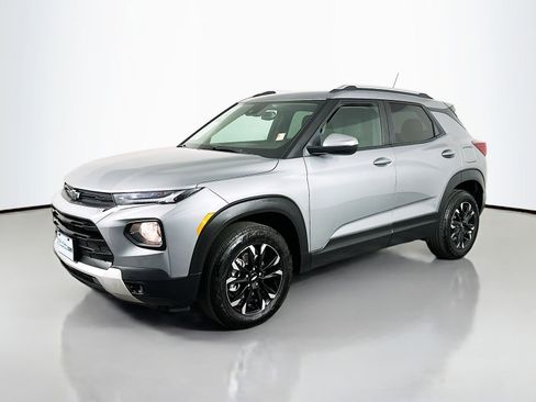 Used 2023 Chevrolet TrailBlazer LT w/ Convenience Package image 4