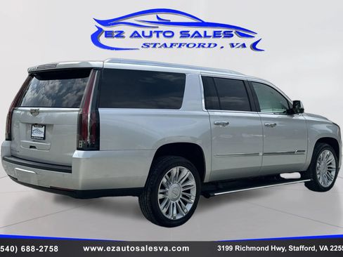 Used 2016 Cadillac Escalade ESV Platinum AWD/4WD image 5