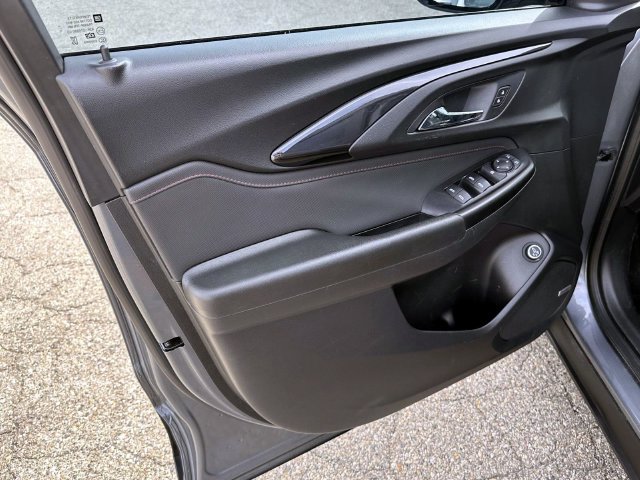 Certified 2021 Chevrolet TrailBlazer RS w/ Sun and Liftgate Package FWD image 17