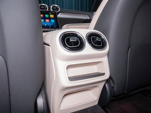 Certified 2026 Mercedes-Benz GLC 300 4MATIC image 25