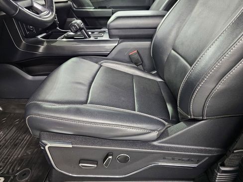 Used 2023 Ford F150 Lariat w/ Equipment Group 502A High AWD/4WD image 15