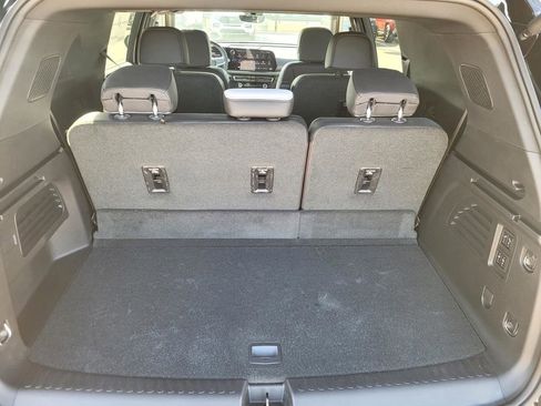 New 2026 Chevrolet Traverse High Country image 8