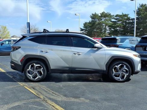 Used 2022 Hyundai Tucson Limited AWD/4WD image 2