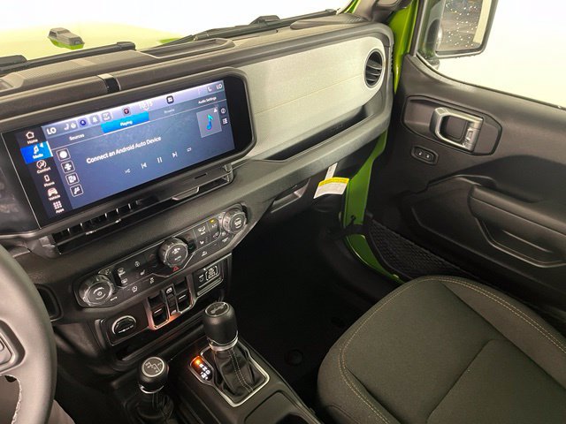 Used 2026 Jeep Wrangler Unlimited Sport AWD/4WD image 35