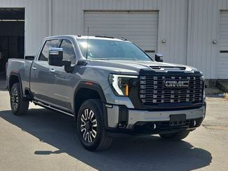 Used 2025 GMC Sierra 2500 Denali Ultimate AWD/4WD video 3