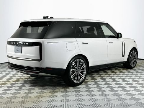 Certified 2025 Land Rover Range Rover Long Wheelbase SE AWD/4WD image 5