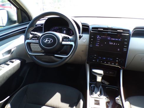 Used 2024 Hyundai Tucson SEL image 11