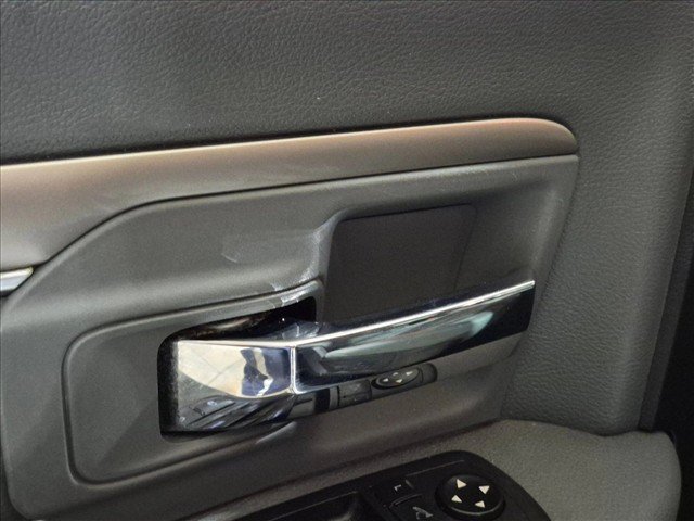Used 2017 RAM 1500 Big Horn RWD image 15