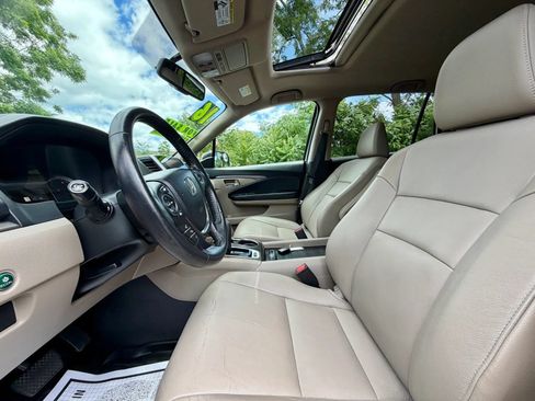 Used 2016 Honda Pilot EX-L image 10