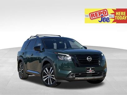 Used 2024 Nissan Pathfinder Platinum