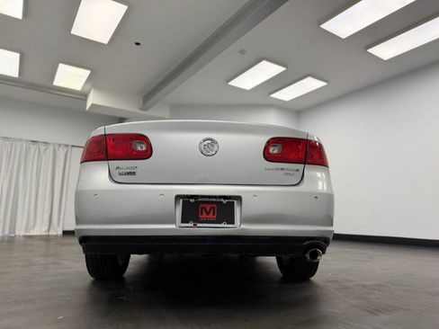 Used 2011 Buick Lucerne CXL w/ Driver Confidence Package FWD image 8