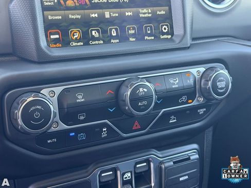 Certified 2022 Jeep Wrangler Unlimited Rubicon 4xe AWD/4WD image 25