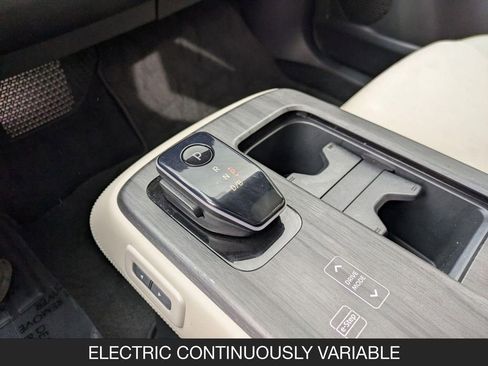Used 2023 Nissan Ariya FWD image 16