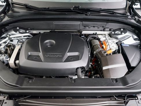 Used 2020 Volvo XC60 T8 Inscription w/ Protection Package Premier image 34