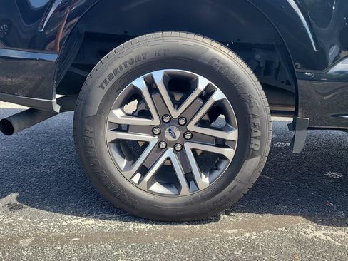 Used 2022 Ford F150 XL w/ STX Appearance Package RWD image 5