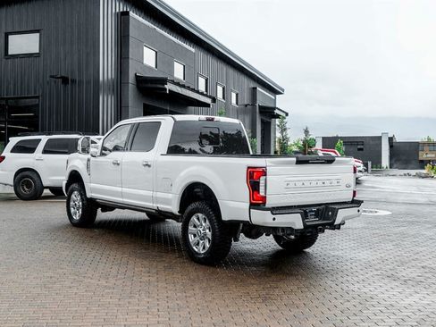 Used 2017 Ford F250 Platinum w/ Platinum Ultimate Package AWD/4WD image 8