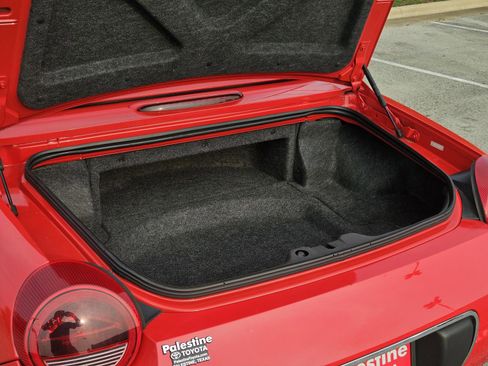 Used 2002 Ford Thunderbird RWD image 9