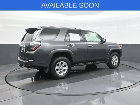 Used 2017 Toyota 4Runner SR5 Premium w/ Convenience Package AWD/4WD image 7