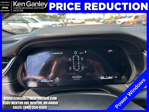 Used 2025 Jeep Grand Cherokee L Laredo AWD/4WD image 17