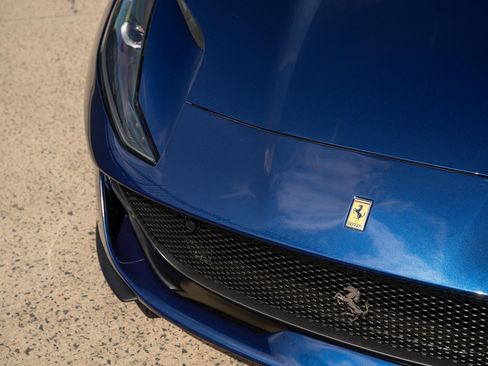 Used 2021 Ferrari 812 GTS RWD image 11