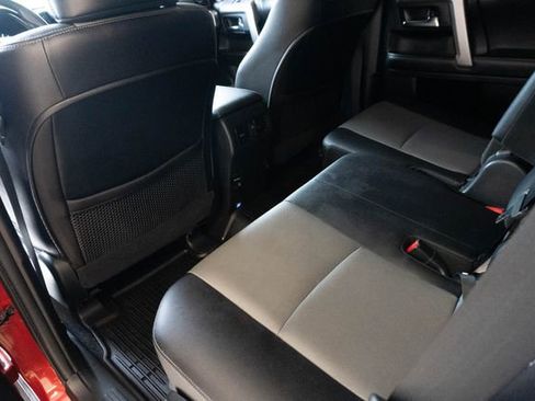 Used 2018 Toyota 4Runner SR5 Premium AWD/4WD image 19