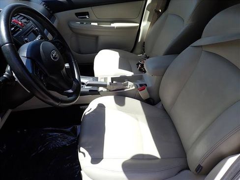 Used 2013 Subaru Crosstrek 2.0i Limited AWD/4WD image 11