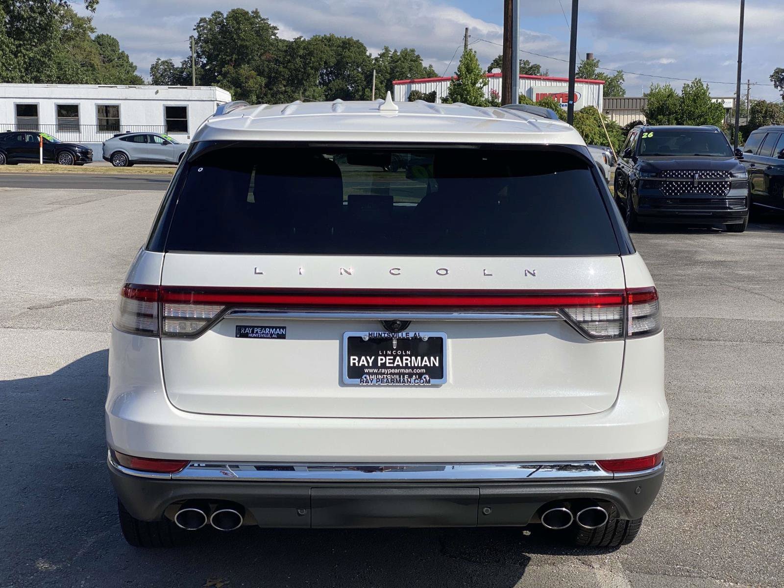 Used 2020 Lincoln Aviator Reserve w/ Elements Package Plus AWD/4WD image 4