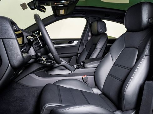 New 2026 Porsche Cayenne E-Hybrid Coupe image 5