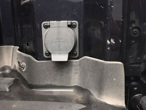 Used 2023 Chevrolet Silverado 1500 LT image 17