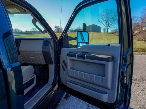 Used 2008 Ford F350 4x4 Regular Cab Super Duty image 19