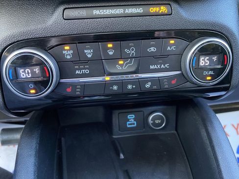 Used 2021 Ford Escape Titanium w/ Titanium Elite Package image 25