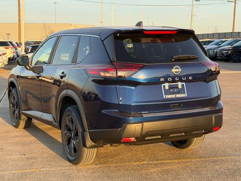 New 2026 Nissan Rogue SV image 7