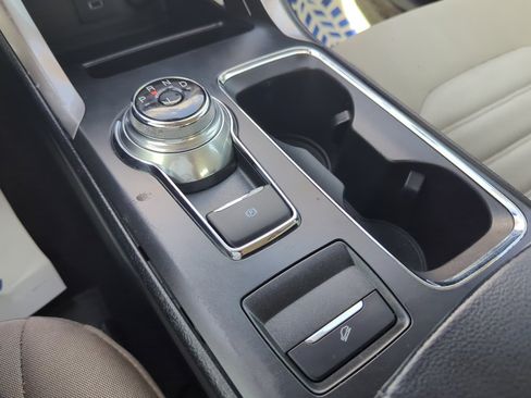 Used 2019 Ford Fusion S image 19