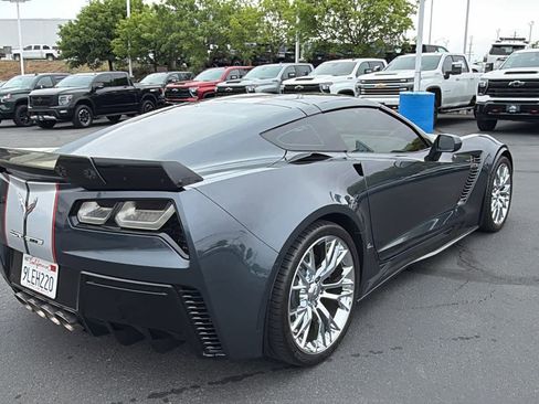 Used 2019 Chevrolet Corvette Z06 RWD image 5