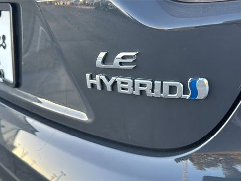 Used 2024 Toyota Corolla LE image 33