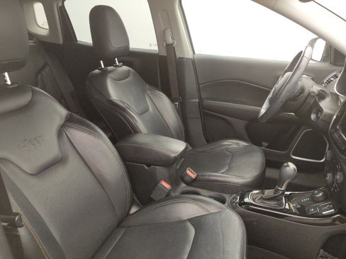 Used 2019 Jeep Compass Limited AWD/4WD image 21