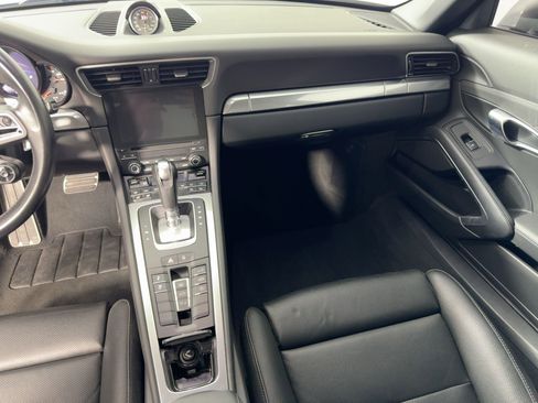 Used 2018 Porsche 911 Carrera S image 28