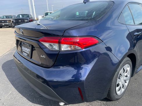 Used 2024 Toyota Corolla LE image 32