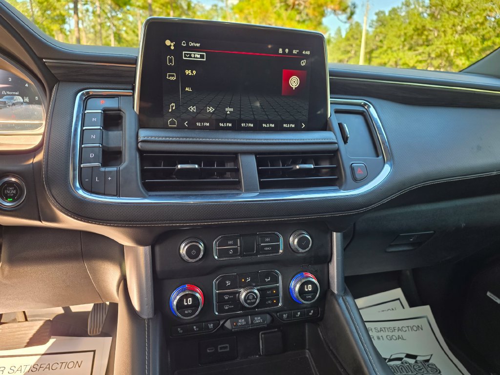 Used 2023 GMC Yukon XL SLT AWD/4WD image 33
