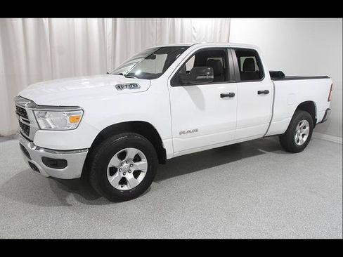 Used 2024 RAM 1500 Big Horn AWD/4WD image 3