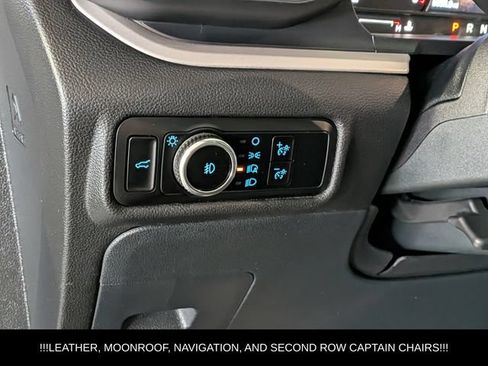Used 2023 Ford Explorer XLT AWD/4WD image 15