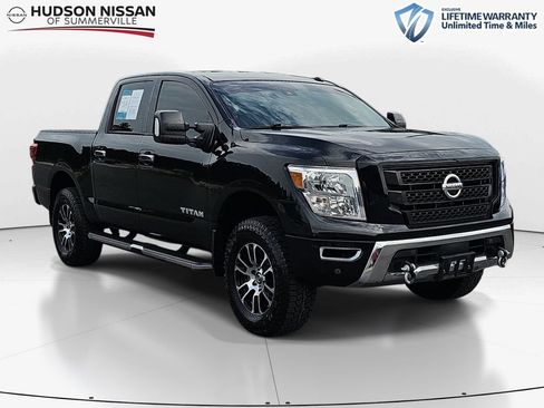 Used 2021 Nissan Titan SV w/ SV Convenience Package AWD/4WD image 1