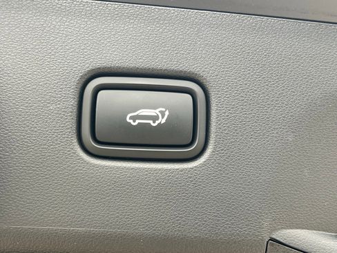 Certified 2024 Hyundai Tucson Limited image 16