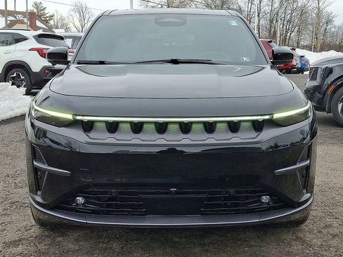 Used 2025 Jeep Wagoneer S Limited image 2